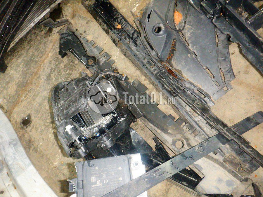 Фото Mercedes-Benz CLS-класс AMG 402