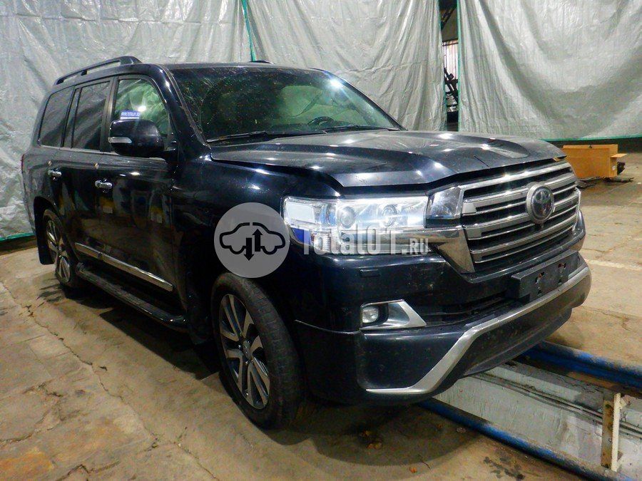 Фото Toyota Land Cruiser 2
