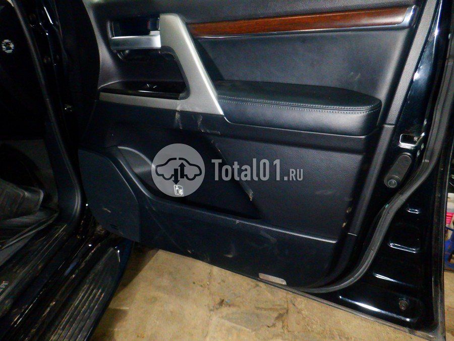 Фото Toyota Land Cruiser 20