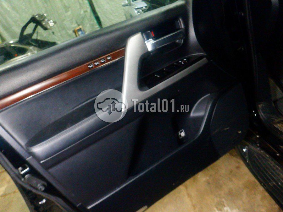 Фото Toyota Land Cruiser 98