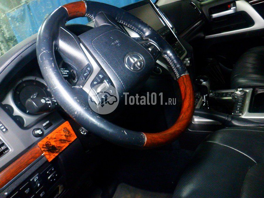 Фото Toyota Land Cruiser 106