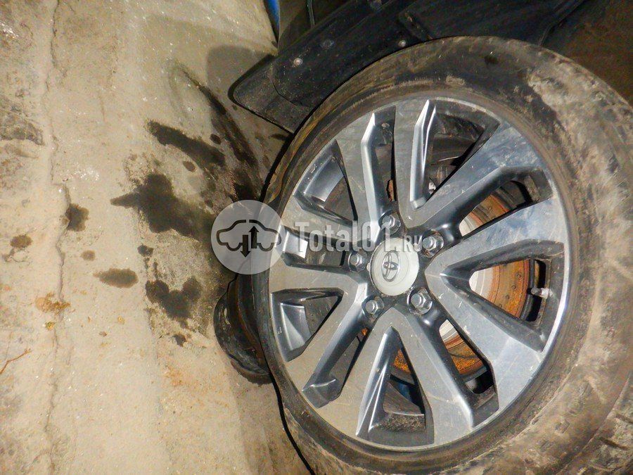 Фото Toyota Land Cruiser 154