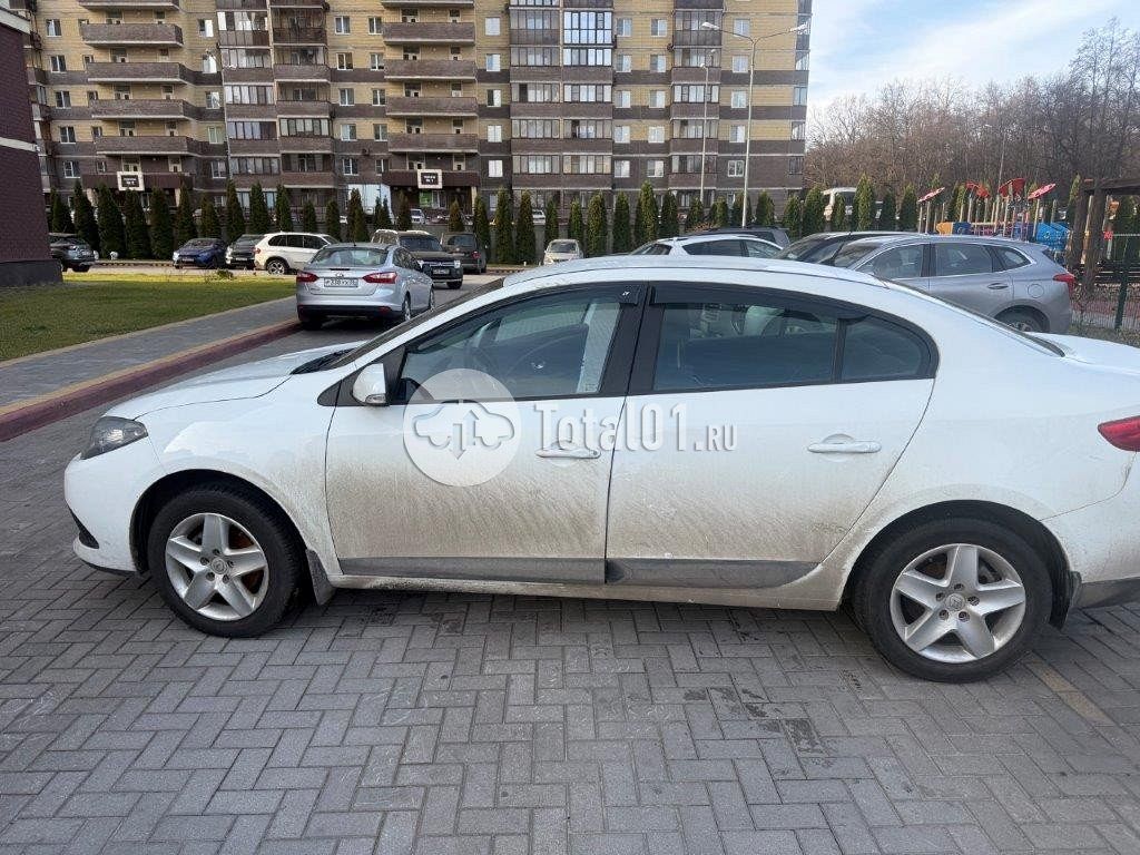Фото Renault Fluence 18
