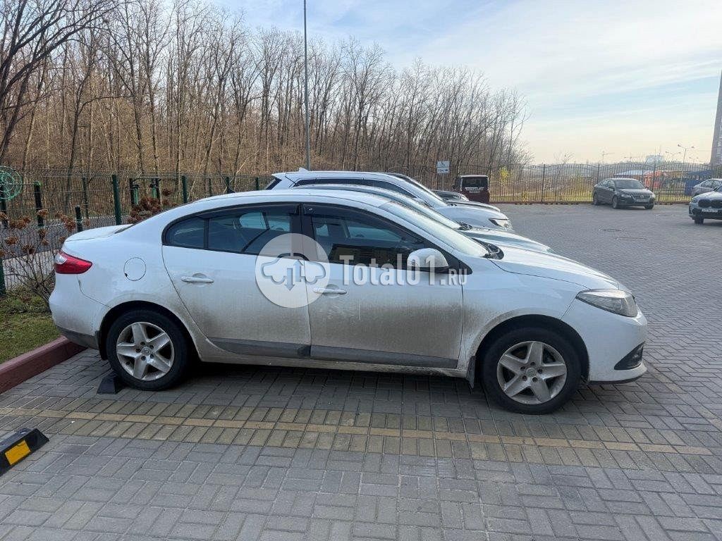Фото Renault Fluence 24