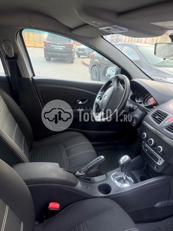 Фото Renault Fluence 30