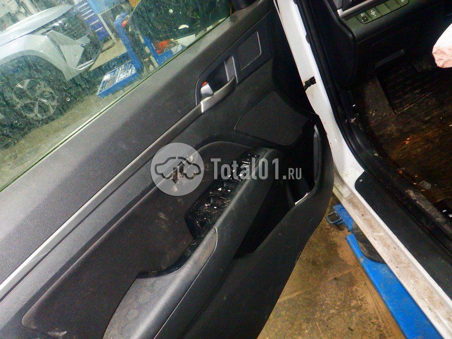 Фото Hyundai Elantra 70