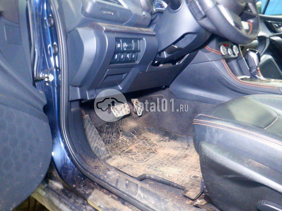 Фото Subaru XV 100