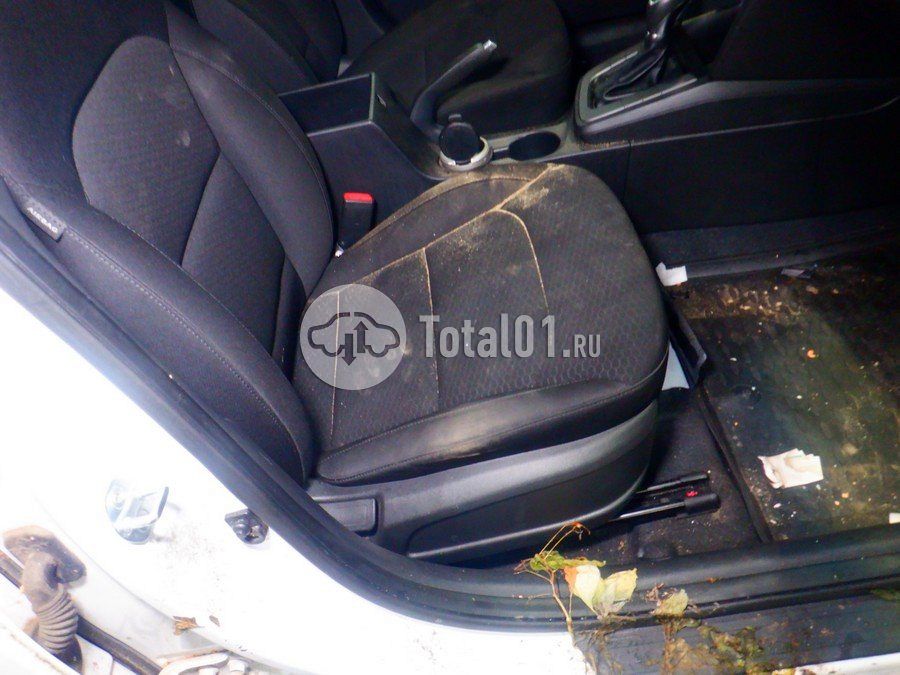 Фото Hyundai Elantra 34