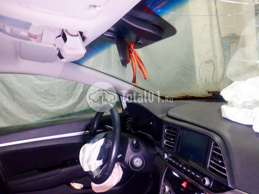 Фото Hyundai Elantra 48