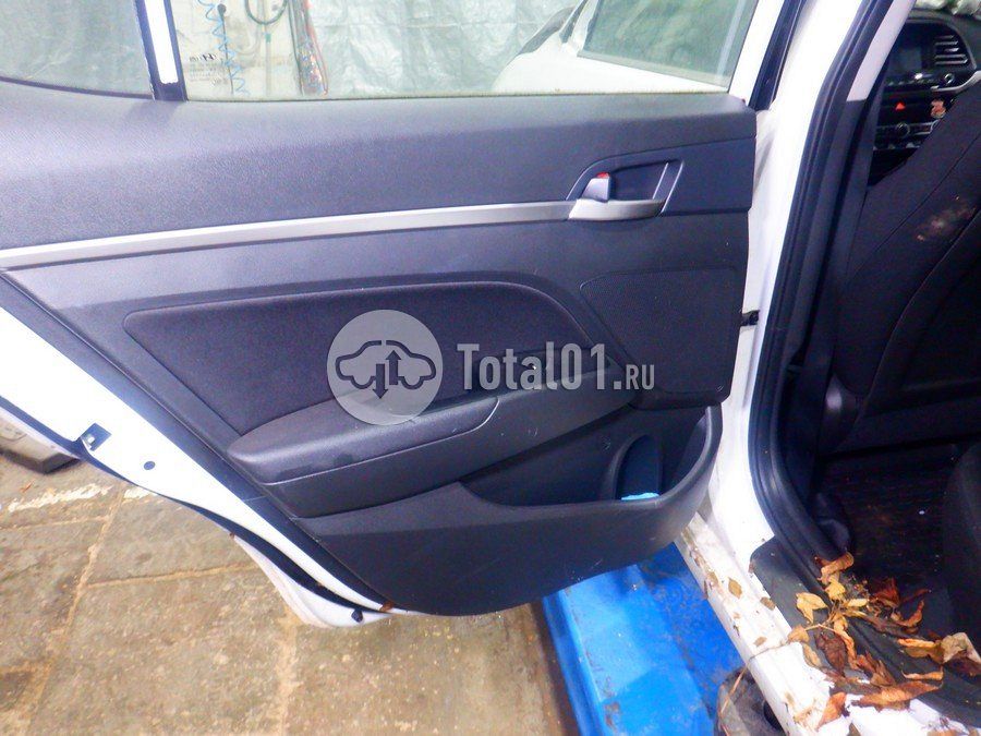 Фото Hyundai Elantra 80