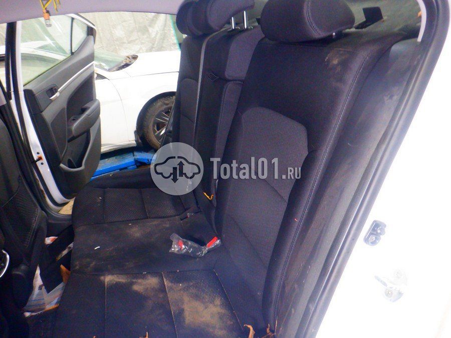 Фото Hyundai Elantra 86