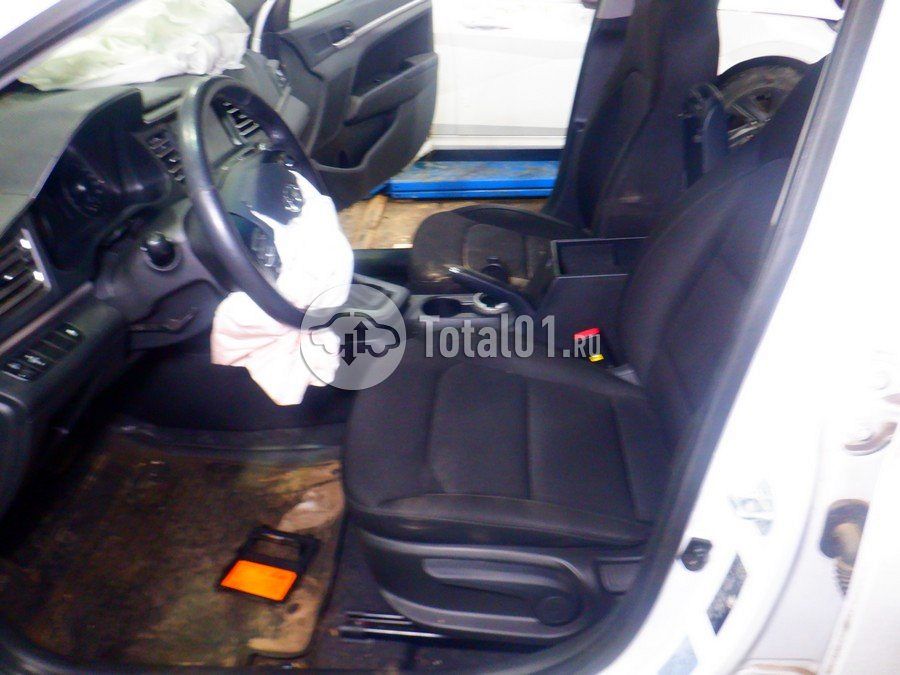 Фото Hyundai Elantra 94