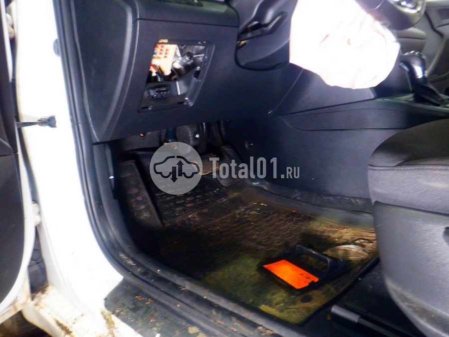 Фото Hyundai Elantra 98