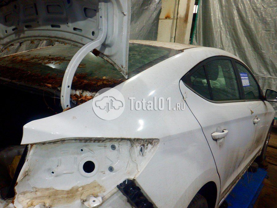 Фото Hyundai Elantra 180