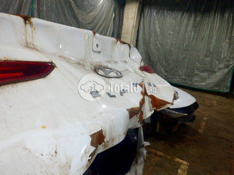 Фото Hyundai Elantra 190