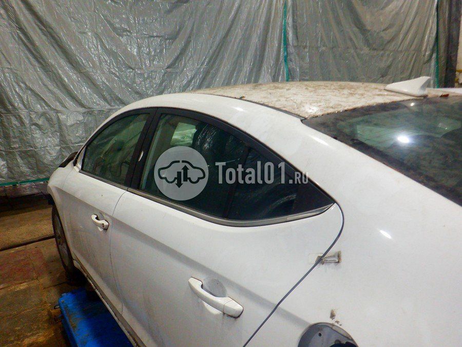 Фото Hyundai Elantra 200