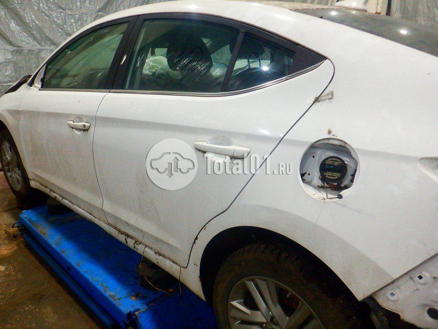 Фото Hyundai Elantra 202