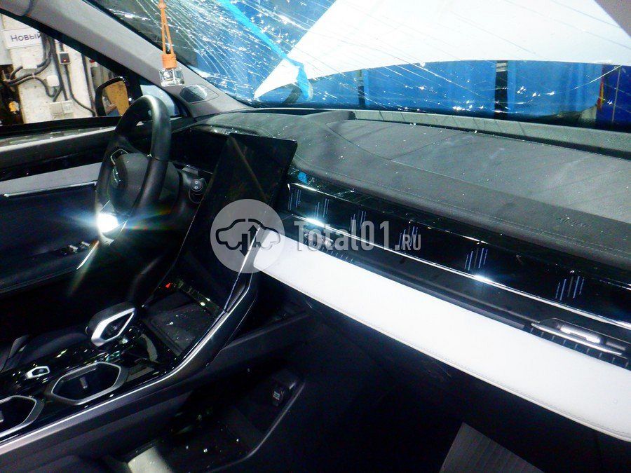 Фото Geely Atlas 56