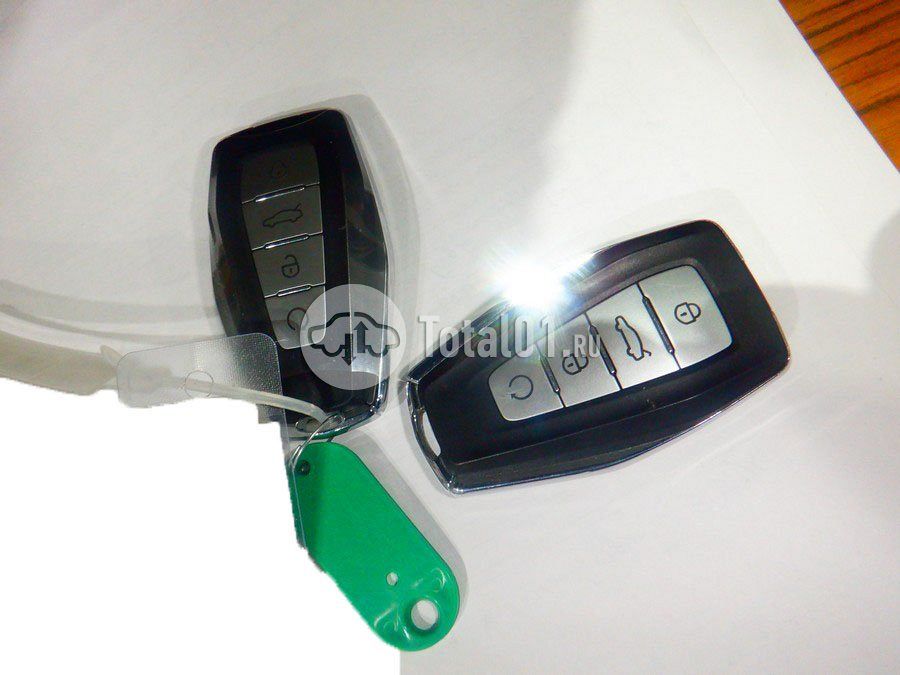 Фото Geely Atlas 320