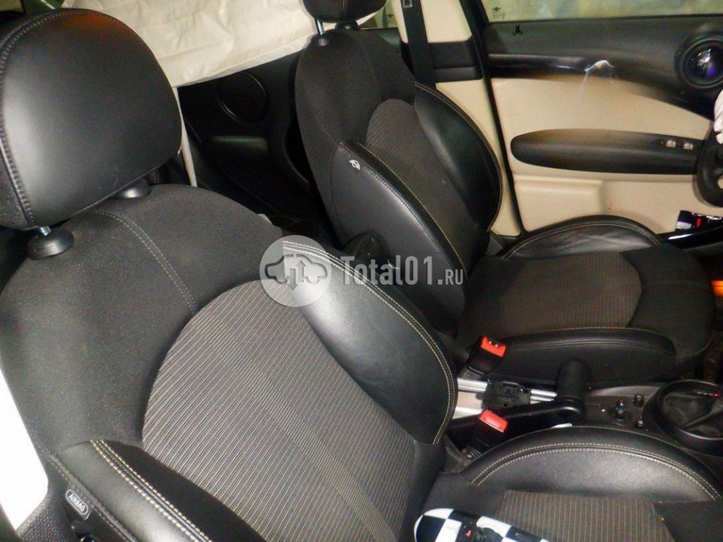 Фото MINI Cooper S 58