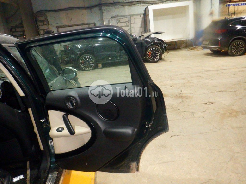 Фото MINI Cooper S 60