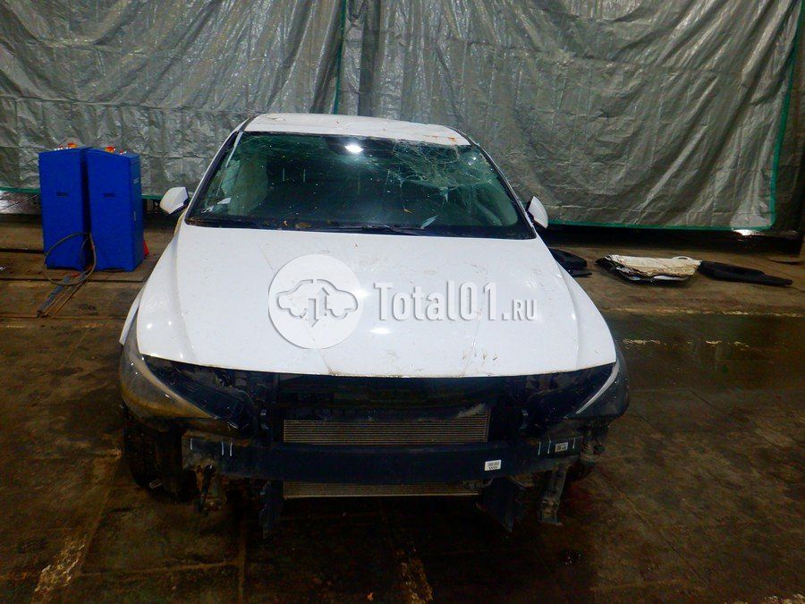 Фото Hyundai Elantra 4