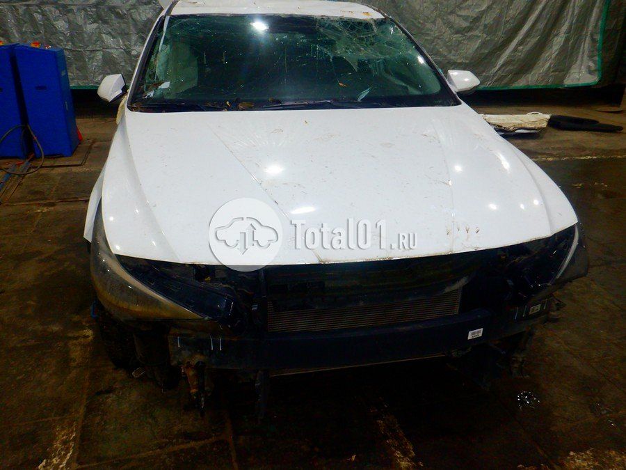 Фото Hyundai Elantra 96