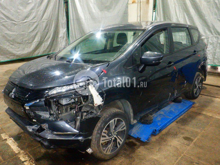 Фото Mitsubishi Xpander 6
