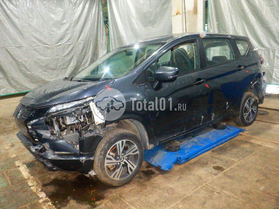 Фото Mitsubishi Xpander 8