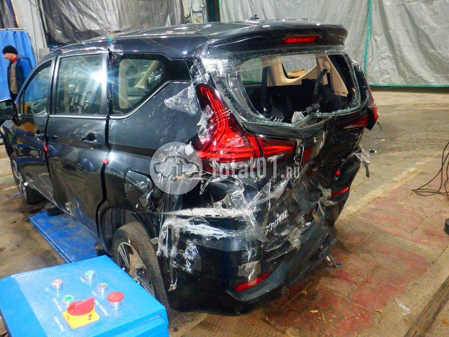 Фото Mitsubishi Xpander 14