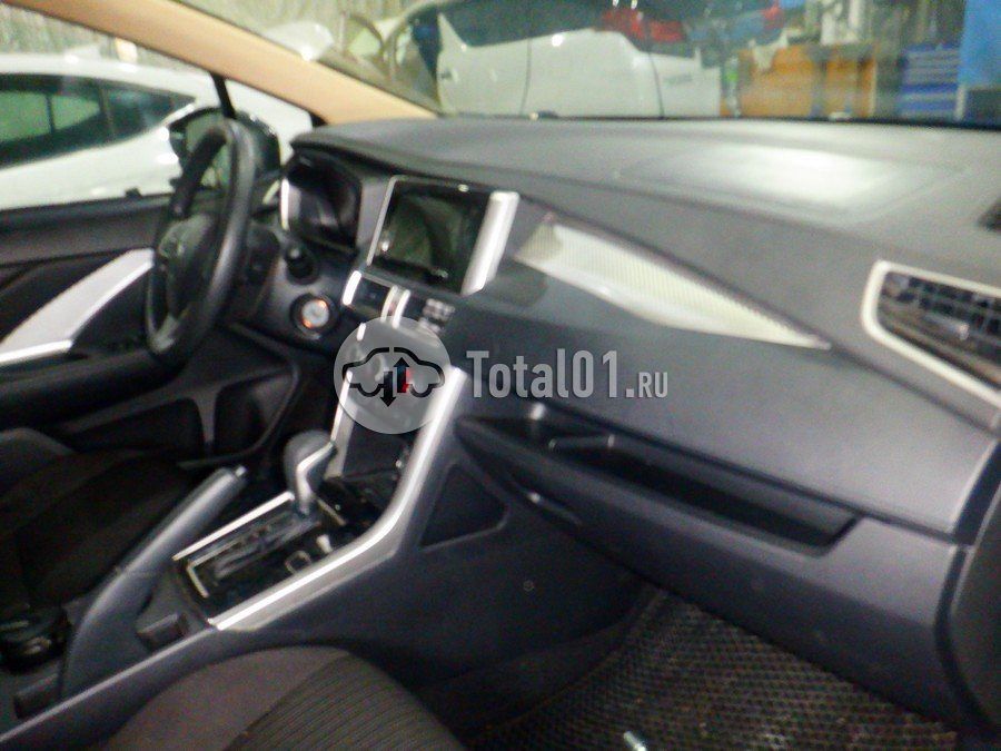 Фото Mitsubishi Xpander 28