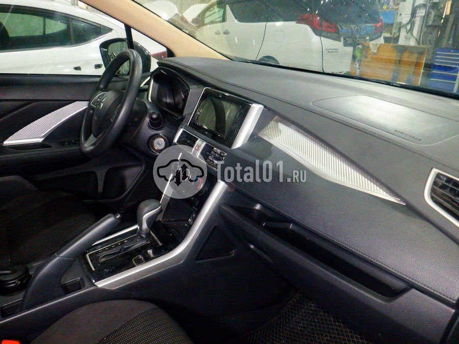 Фото Mitsubishi Xpander 34