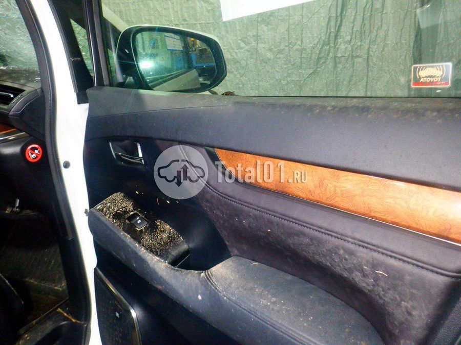 Фото Toyota Alphard 22