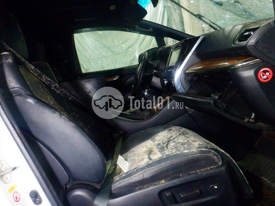 Фото Toyota Alphard 24