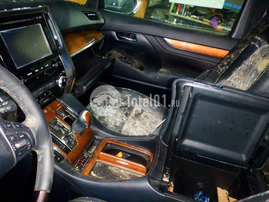 Фото Toyota Alphard 154
