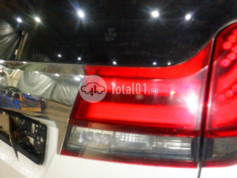Фото Toyota Alphard 210