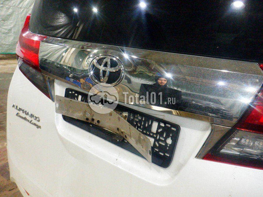 Фото Toyota Alphard 222