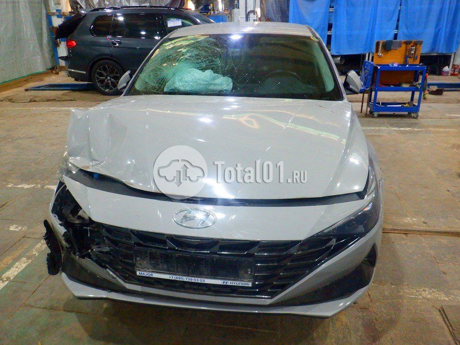 Фото Hyundai Elantra 4