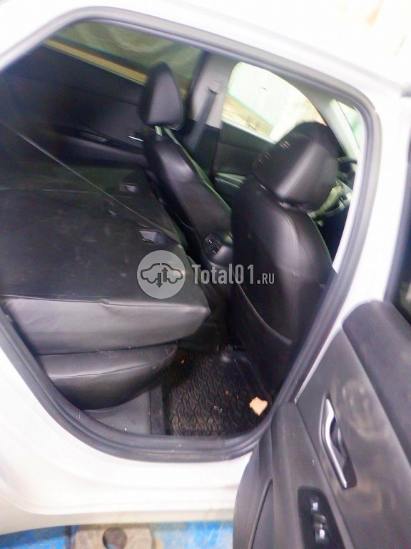 Фото Hyundai Elantra 56