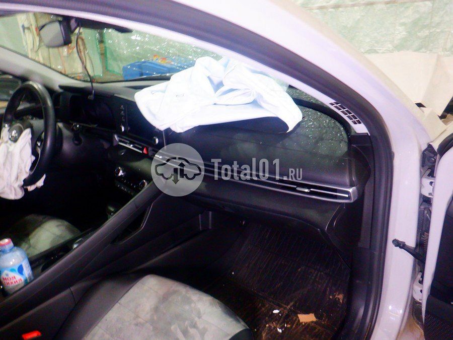 Фото Hyundai Elantra 76