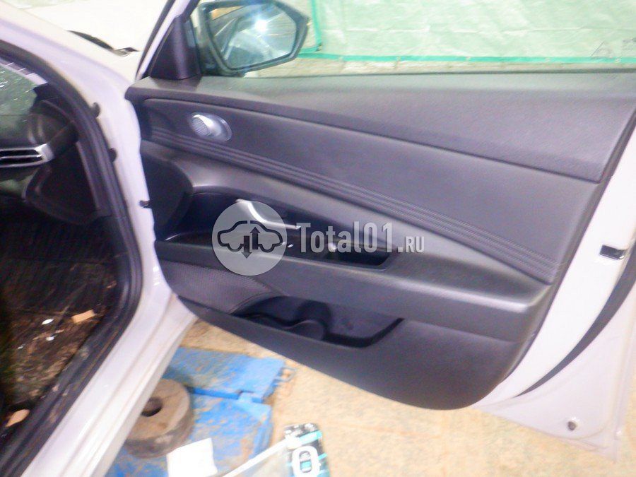 Фото Hyundai Elantra 82