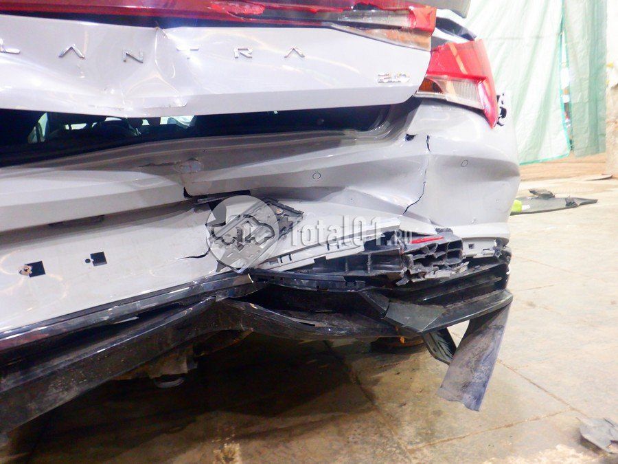 Фото Hyundai Elantra 178