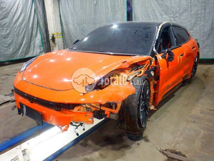 Фото Zeekr 001 6