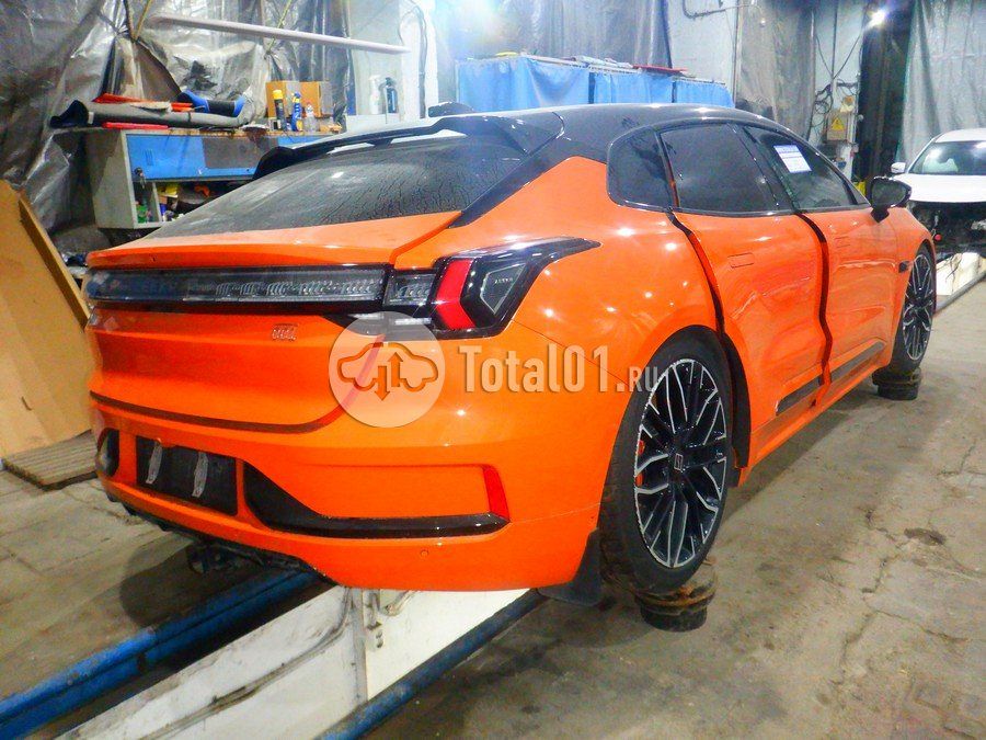 Фото Zeekr 001 14