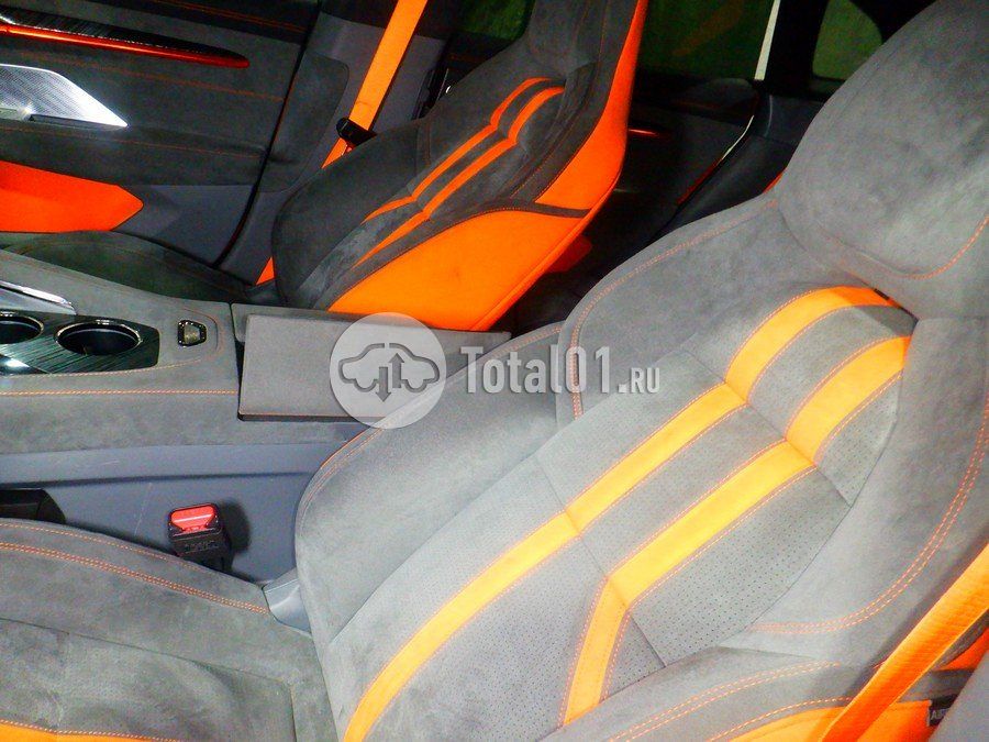 Фото Zeekr 001 94