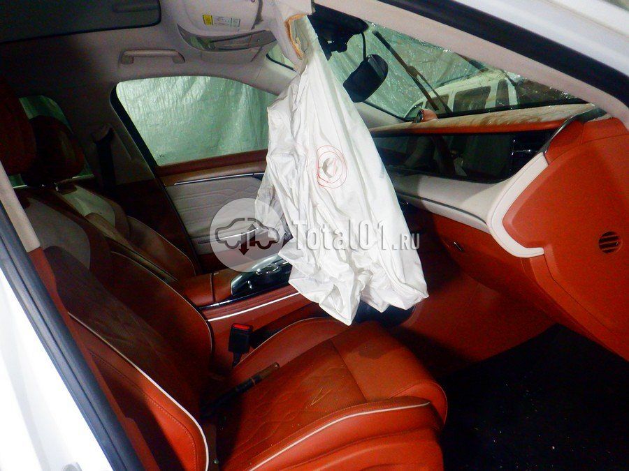 Фото Voyah Free 18