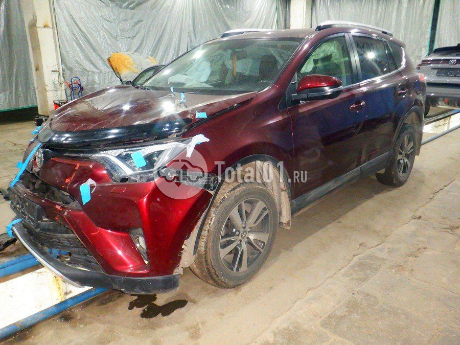 Фото Toyota RAV4 8