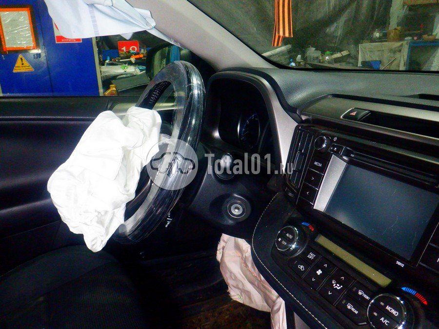 Фото Toyota RAV4 32