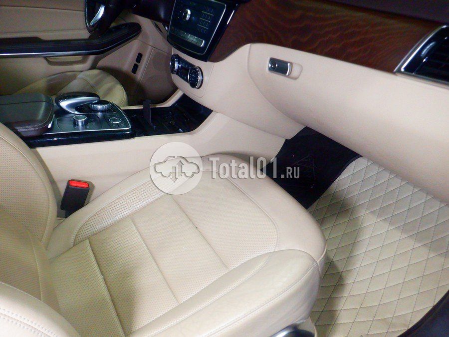 Фото Mercedes-Benz GLS-класс 28