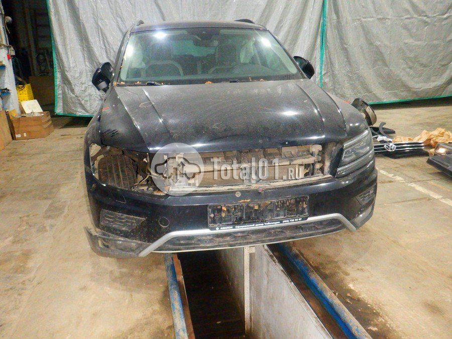 Фото Volkswagen Tiguan 4